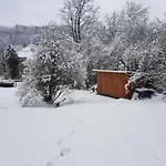 Jedlinka 37 Апартаменты Klasterec nad Orlici
